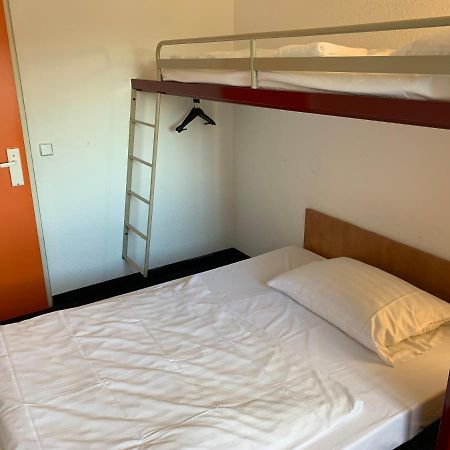 Motel 24H Koeln Frechen Ngoại thất bức ảnh