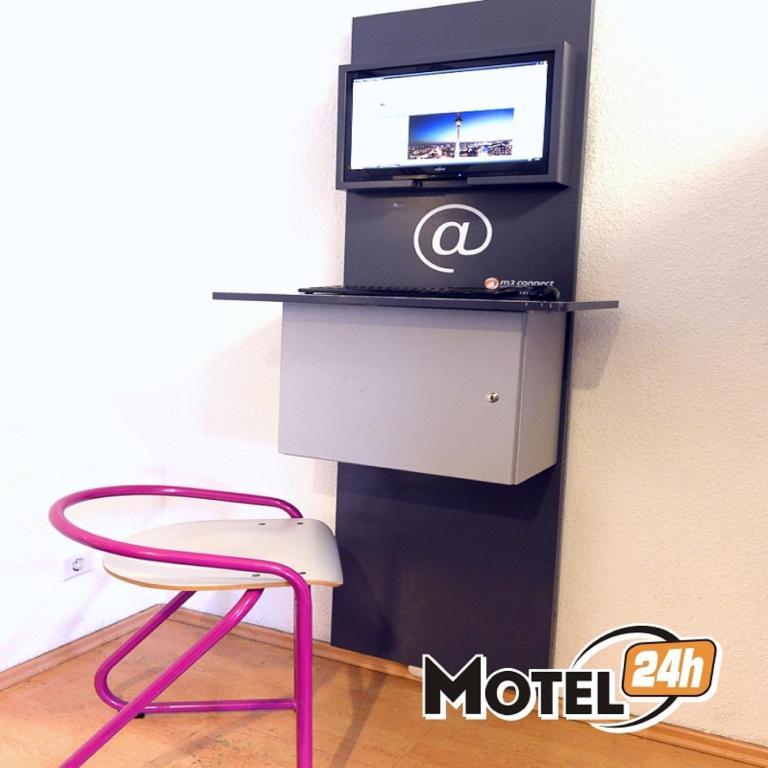 Motel 24H Koeln Frechen Ngoại thất bức ảnh